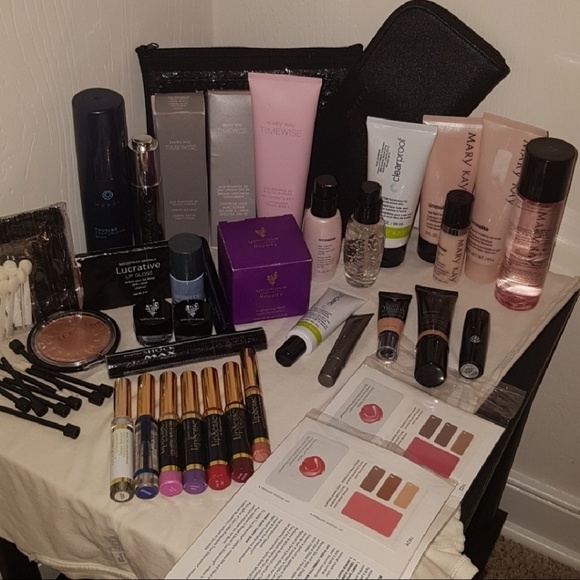 👍MAKE AN OFFER👍 - Picture 2 of 8